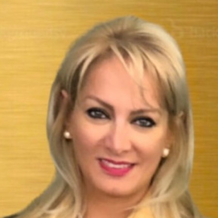 Profile picture of Fara Pourshariati