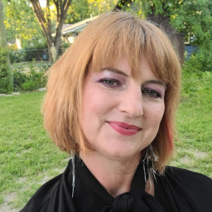 Suzanne Valentine Profile Photo